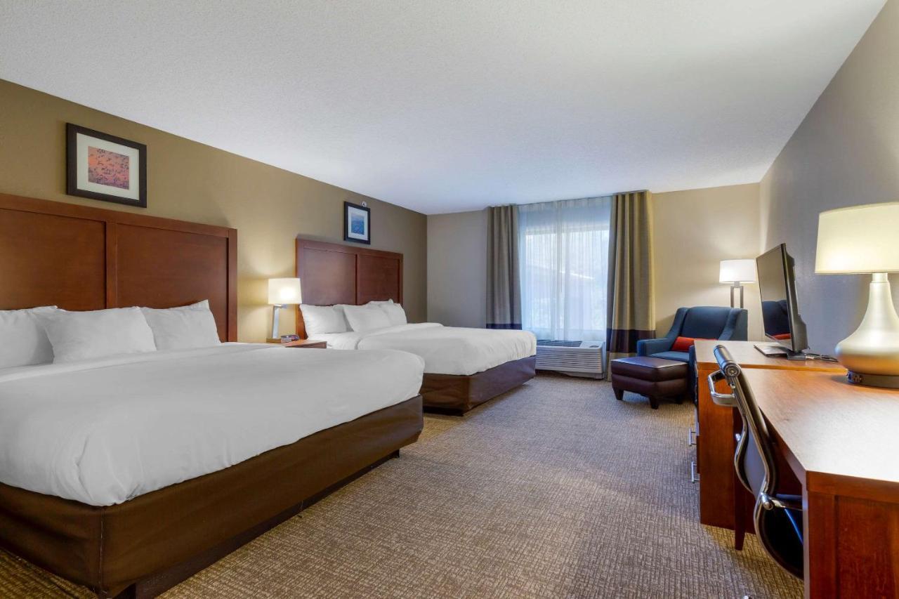 Comfort Inn & Suites Cambridge Dış mekan fotoğraf