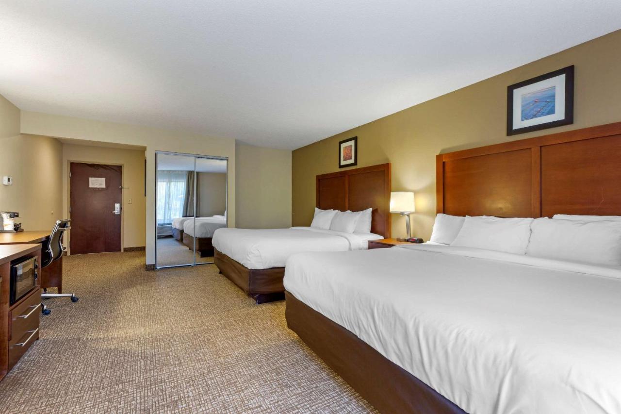 Comfort Inn & Suites Cambridge Dış mekan fotoğraf