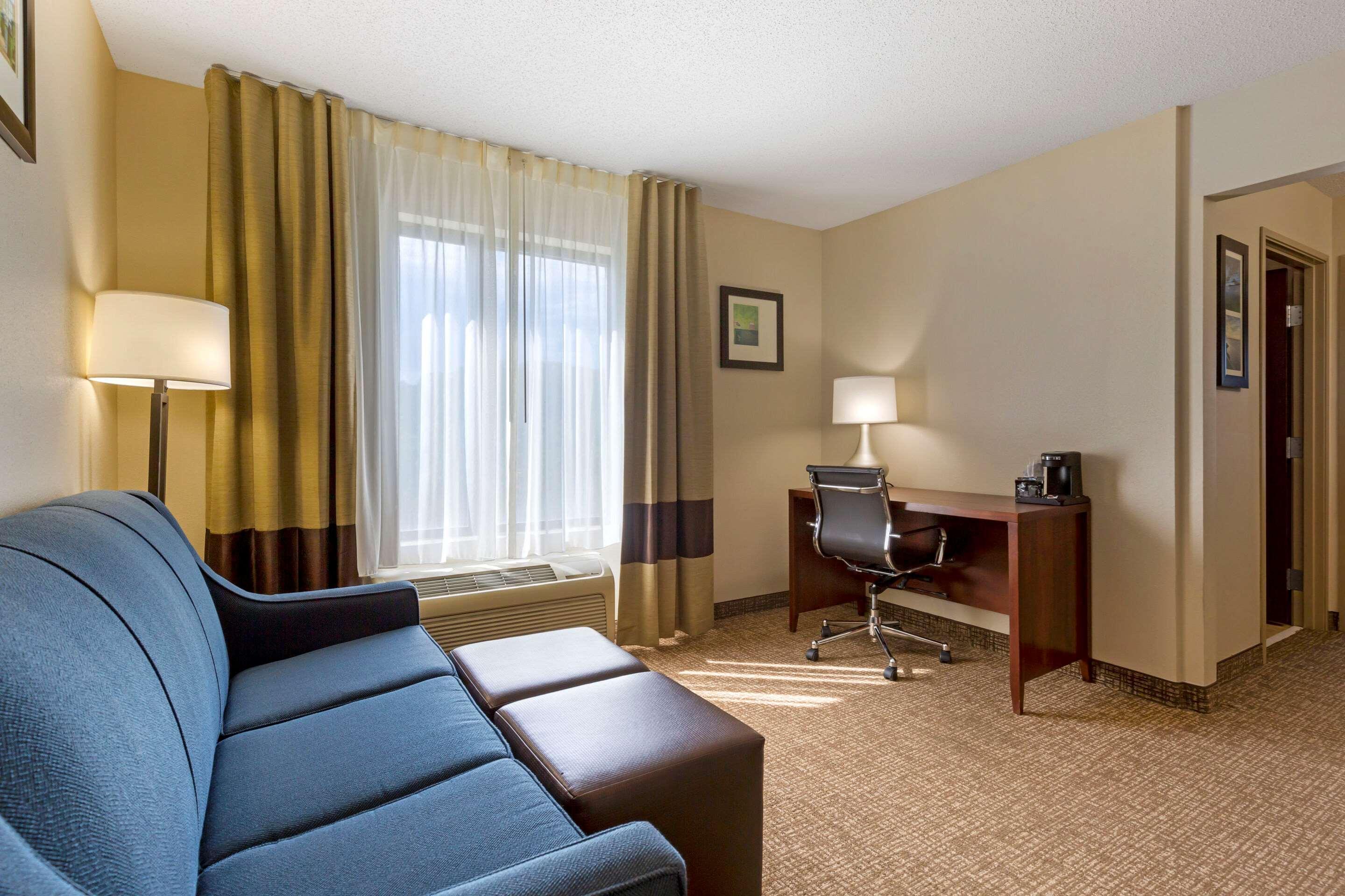 Comfort Inn & Suites Cambridge Dış mekan fotoğraf