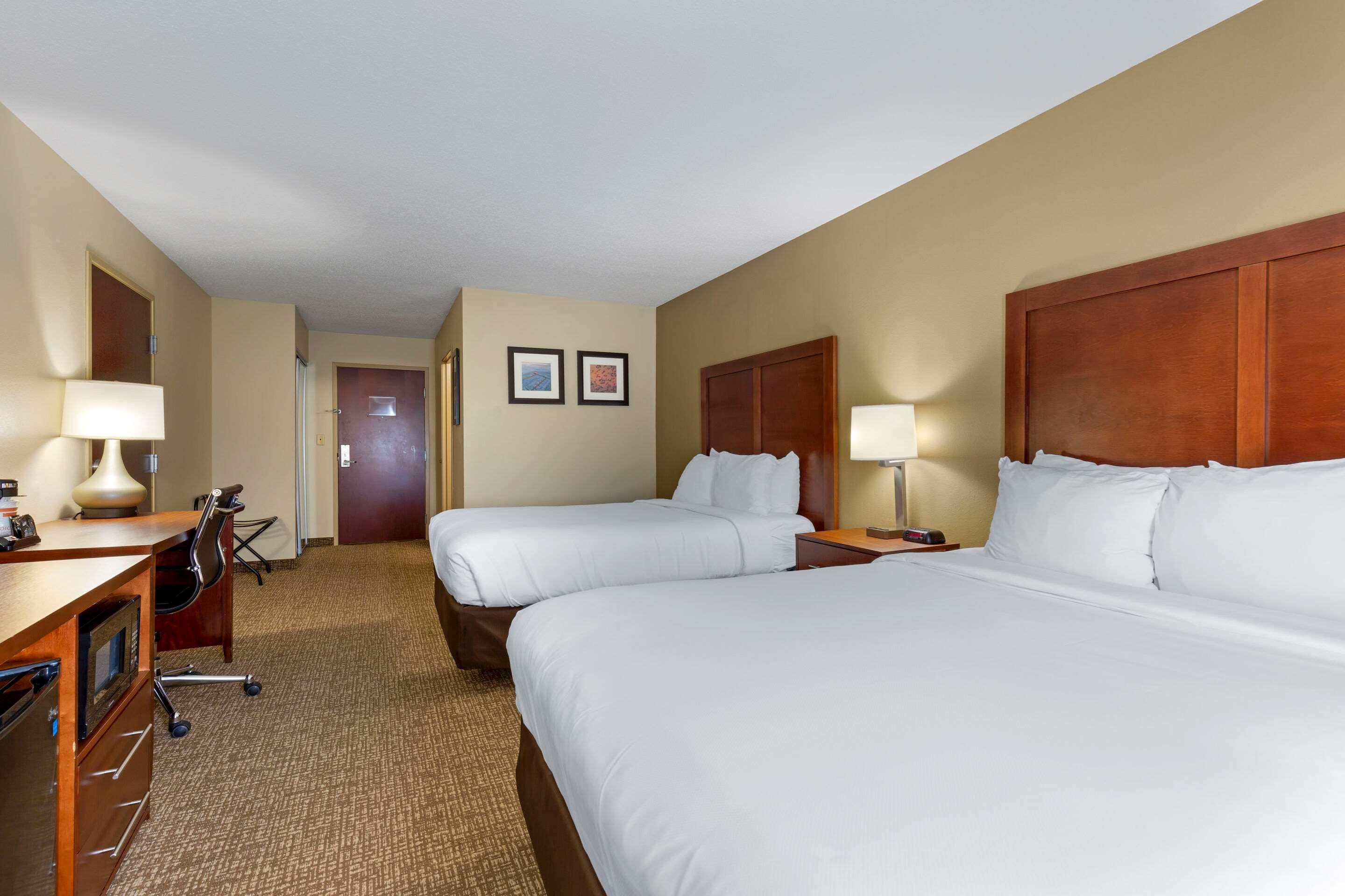 Comfort Inn & Suites Cambridge Dış mekan fotoğraf