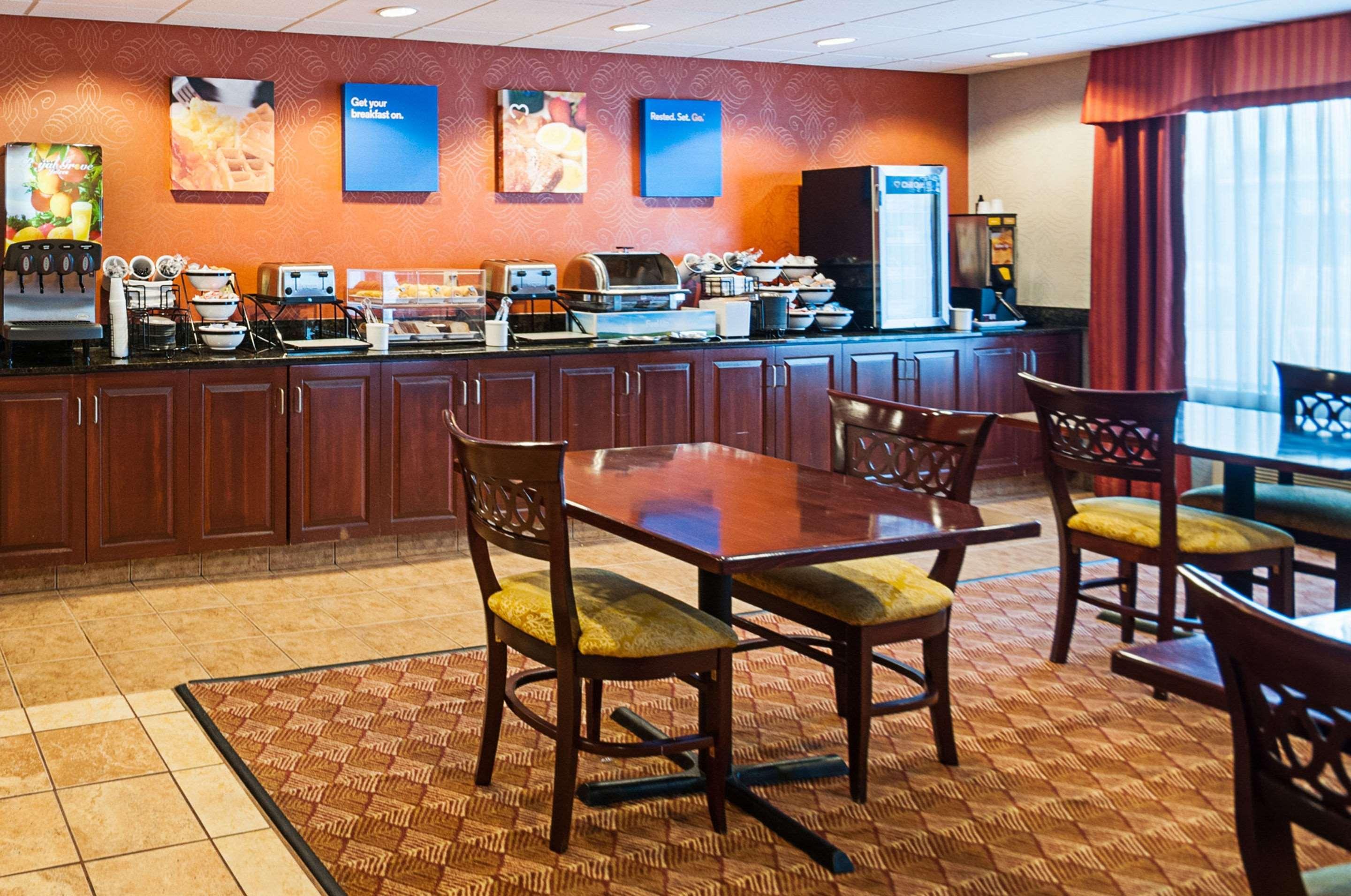 Comfort Inn & Suites Cambridge Dış mekan fotoğraf
