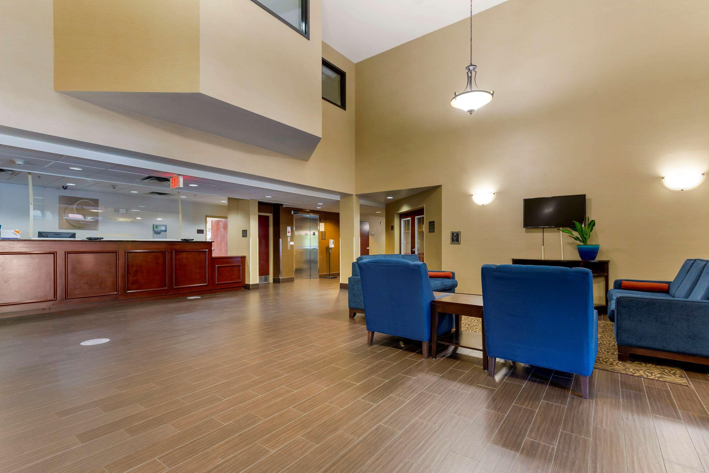 Comfort Inn & Suites Cambridge Dış mekan fotoğraf