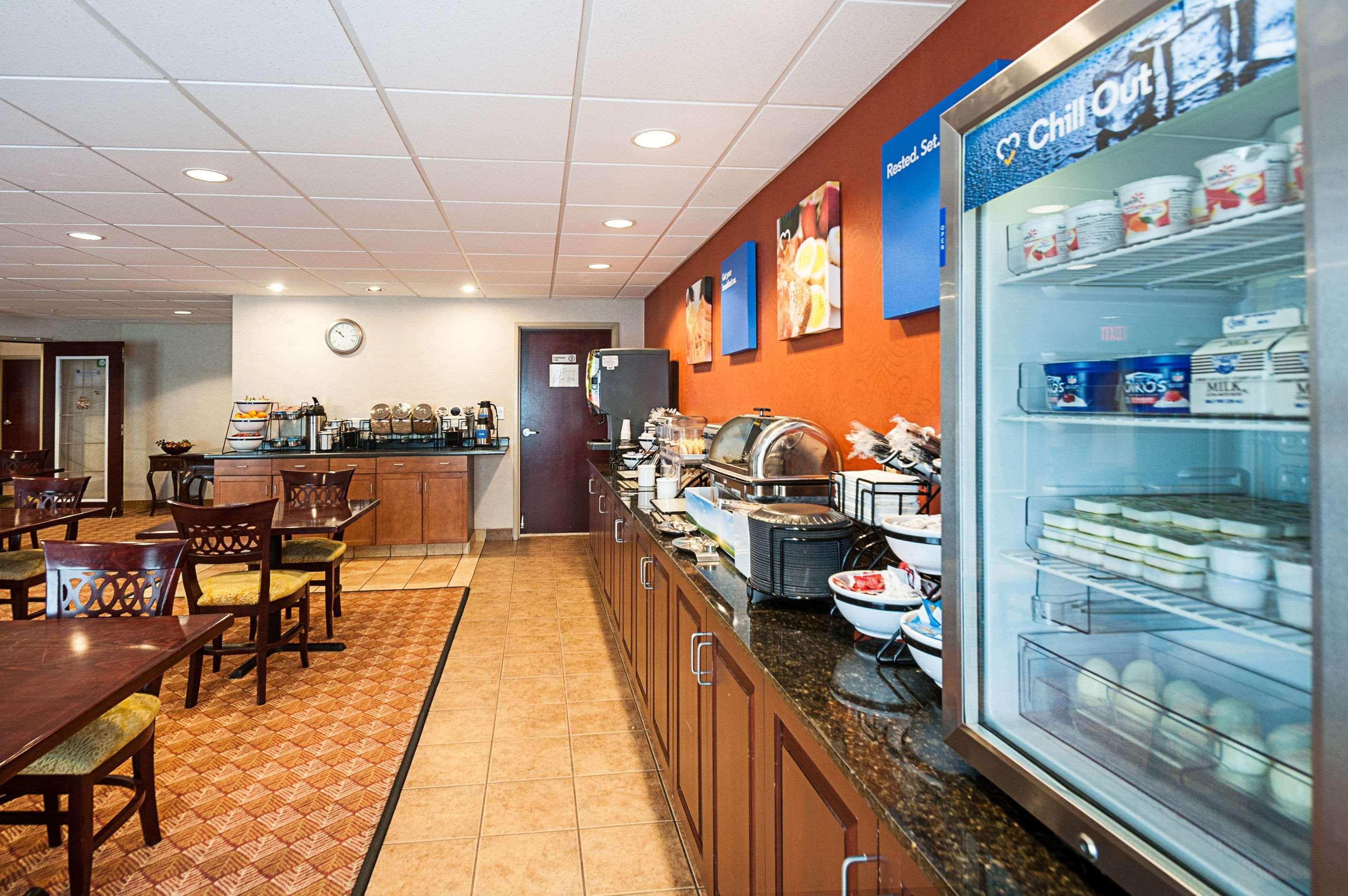 Comfort Inn & Suites Cambridge Dış mekan fotoğraf